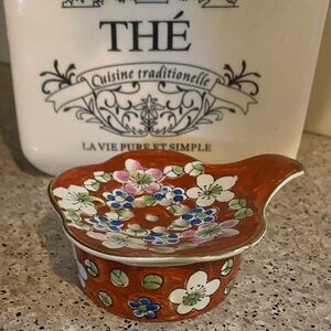 Vintage Hand Painted/Gilded Porcelain Tea Bag Holder & Strainer Set